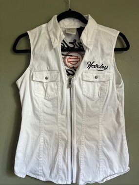 Harley Davidson white zip up collared vest